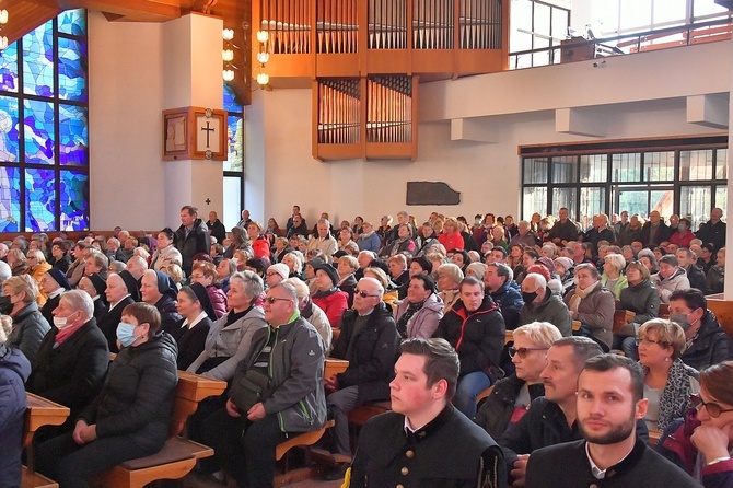 Z Matką Bożą Fatimską przez Zakopane