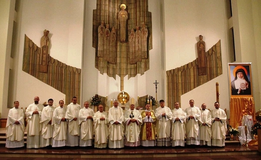 Nuncjusz apostolski abp Salvatore Pennacchio w parafii NSPJ w Kętach