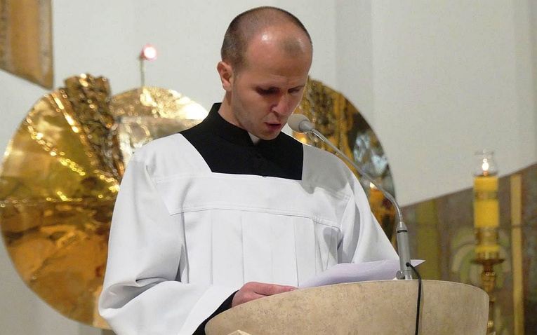 Nuncjusz apostolski abp Salvatore Pennacchio w parafii NSPJ w Kętach