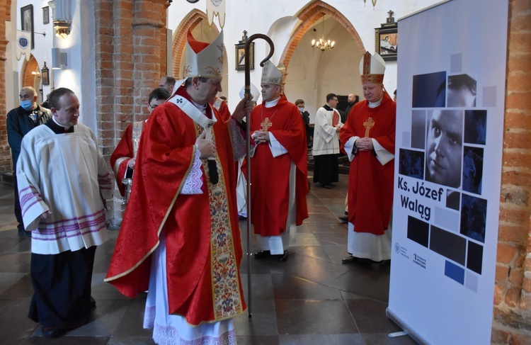 Gdańsk. Wernisaż wystawy o ks. Józefie Walągu