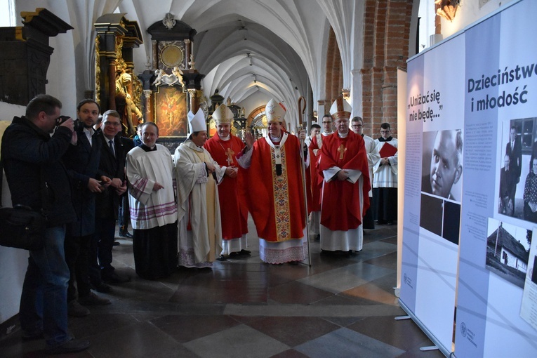 Gdańsk. Wernisaż wystawy o ks. Józefie Walągu
