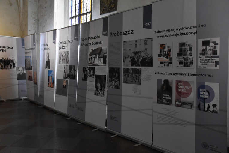 Gdańsk. Wernisaż wystawy o ks. Józefie Walągu
