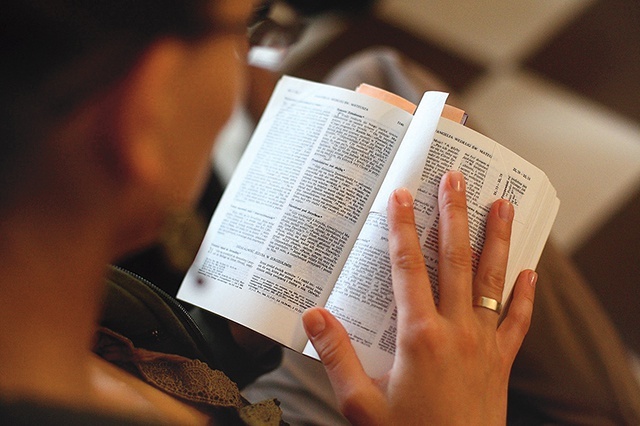 	Udział w inicjatywie wymaga modlitewnego skupienia nad wybranym tekstem.