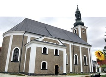 Pierwsza wzmianka o parafii pochodzi z 1269 r. Dwa kolejne kościoły strawiły pożary. Aktualny został konsekrowany 14 lipca 1813 r.