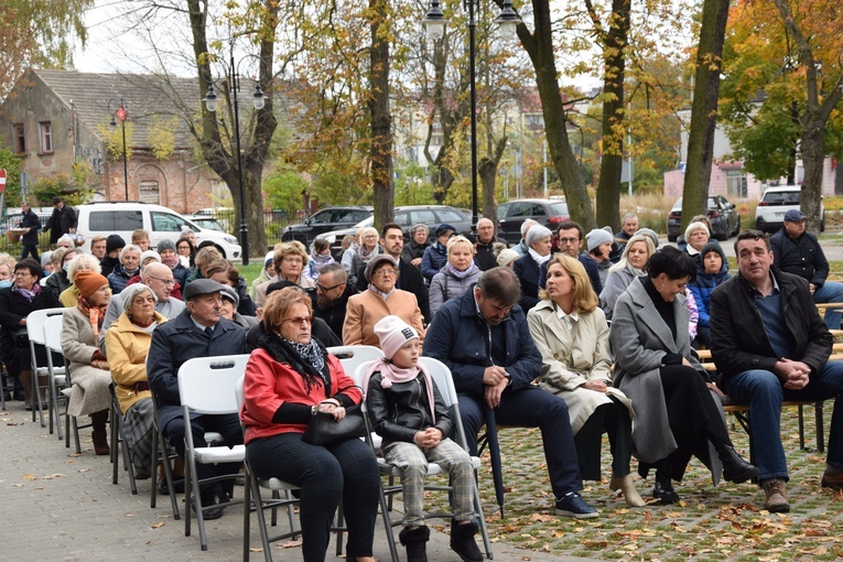 Wprowadzenie relikwii bł. Prymasa Tysiąclecia do Skierniewic