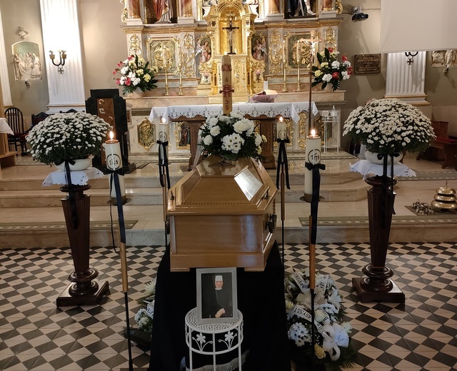 Pogrzeb elżbietanki s. M. Kornelii Kłosek