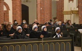 Wprowadzenie relikwii św. Matki Teresy do parafii w Bobrku