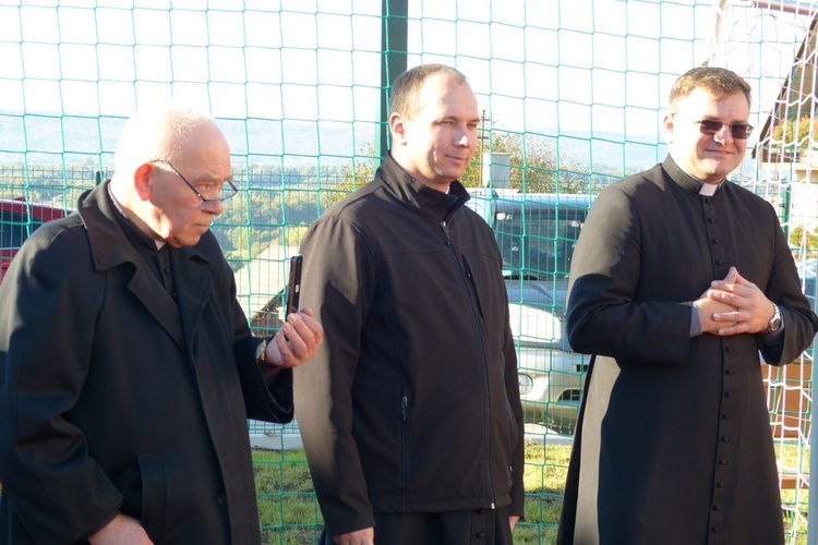 Poświęcenie placu zabaw w Biesiadkach