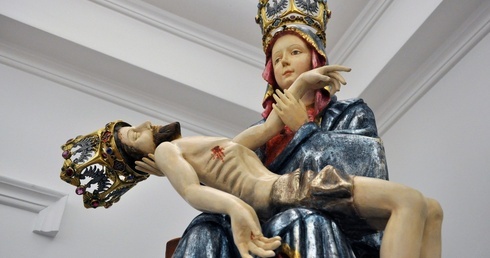 Jak ukoronujesz Maryję?