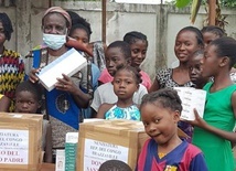 Kongijskie dzieci wdzięczne Franciszkowi za pomoc