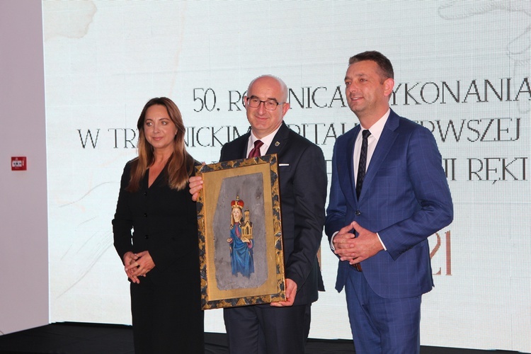 50. rocznica wykonania w Trzebnicy pierwszej w Europie udanej replantacji ręki