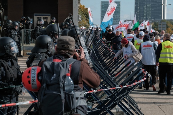 Demonstracja "Solidarności" przed TSUE