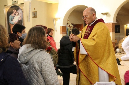 Wprowadzenie relikwii św. Rity do kościoła w Cygańskim Lesie