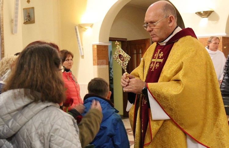 Wprowadzenie relikwii św. Rity do kościoła w Cygańskim Lesie