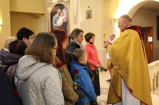 Wprowadzenie relikwii św. Rity do kościoła w Cygańskim Lesie