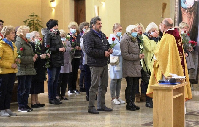 Wprowadzenie relikwii św. Rity do kościoła w Cygańskim Lesie