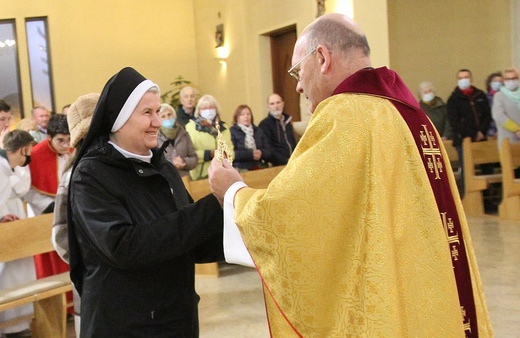 Wprowadzenie relikwii św. Rity do kościoła w Cygańskim Lesie