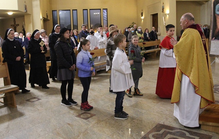 Wprowadzenie relikwii św. Rity do kościoła w Cygańskim Lesie