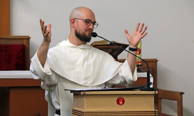 Nie miłość jest Bogiem, lecz Bóg jest miłością