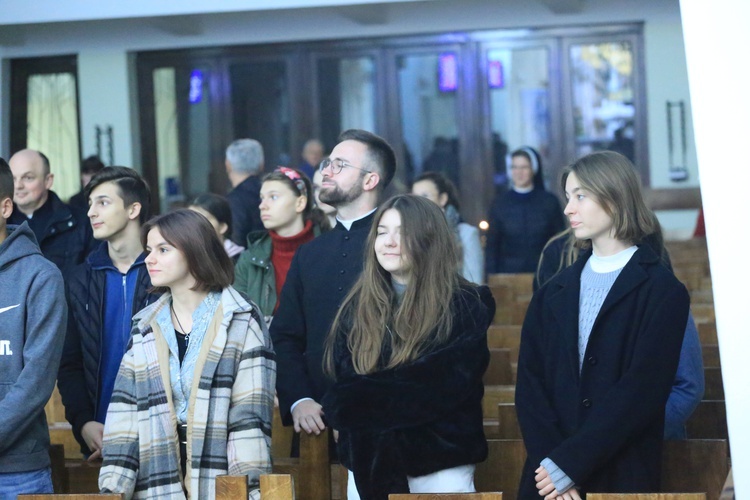 Spotkanie młodych u MB Fatimskiej