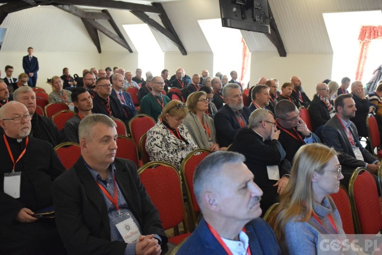 W Paradyżu trwa sesja robocza I Synodu Diecezji Zielonogórsko-Gorzowskiej