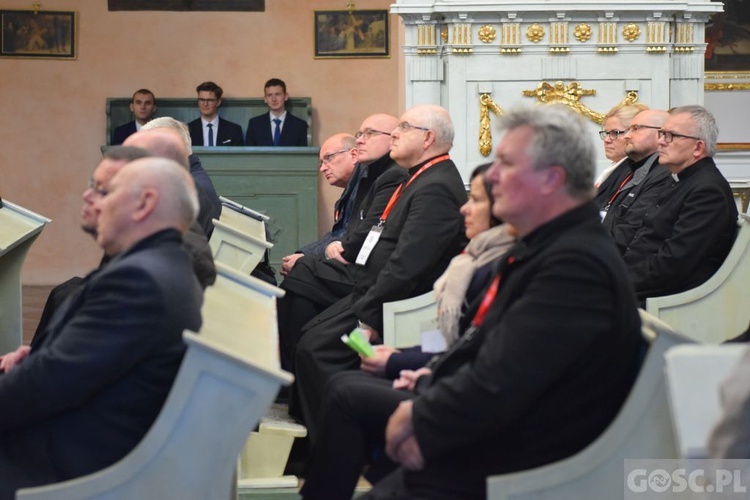 W Paradyżu trwa sesja robocza I Synodu Diecezji Zielonogórsko-Gorzowskiej