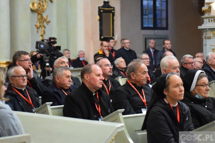 W Paradyżu trwa sesja robocza I Synodu Diecezji Zielonogórsko-Gorzowskiej