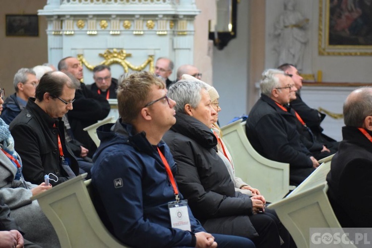 W Paradyżu trwa sesja robocza I Synodu Diecezji Zielonogórsko-Gorzowskiej