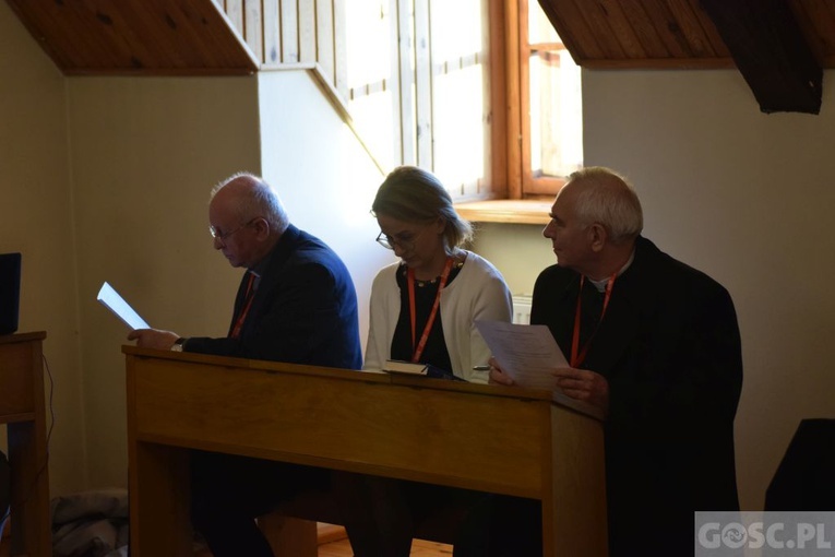 Synodalna praca w grupach