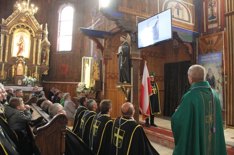 Jurków k. Limanowej. Nowa chorągiew Zakonu Rycerzy św. Jana Pawła II