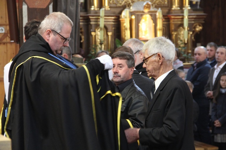 Jurków k. Limanowej. Nowa chorągiew Zakonu Rycerzy św. Jana Pawła II