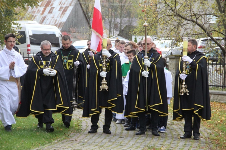 Jurków k. Limanowej. Nowa chorągiew Zakonu Rycerzy św. Jana Pawła II