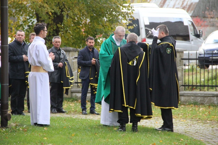 Jurków k. Limanowej. Nowa chorągiew Zakonu Rycerzy św. Jana Pawła II