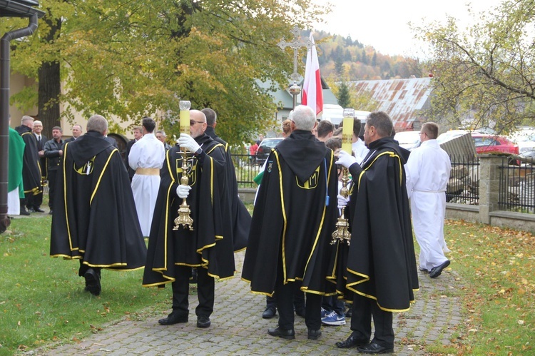 Jurków k. Limanowej. Nowa chorągiew Zakonu Rycerzy św. Jana Pawła II