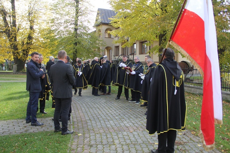 Jurków k. Limanowej. Nowa chorągiew Zakonu Rycerzy św. Jana Pawła II