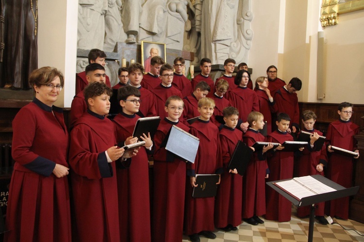 Limanowa. 30 lat Chóru Chłopięcego Bazyliki Matki Bożej Limanowskiej