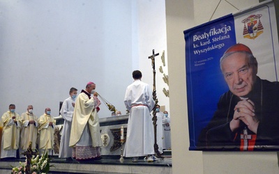 Pierwsza Msza św. po beatyfikacji pod przewodnictwem bp. Marka Solarczyka sprawowana była na Idalinie we wrześniu.