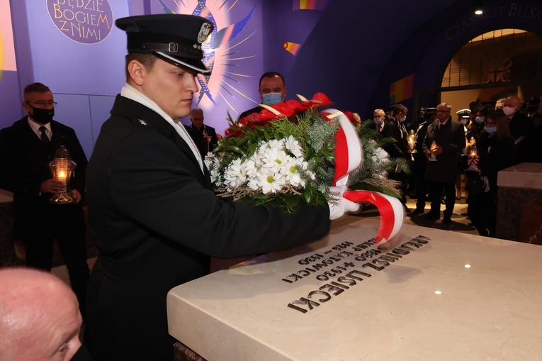 Katowice. Uczczono pamięć zmarłych