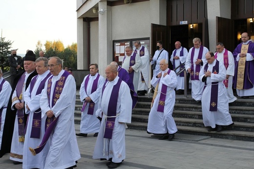 Pogrzeb śp. ks. prałata Eugeniusza Góry w Janowicach