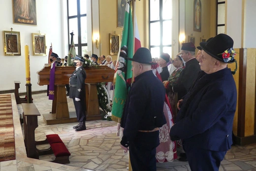 Pogrzeb śp. ks. prałata Eugeniusza Góry w Janowicach