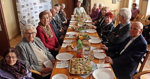 Bohaterowie wzmacniają zdrowie w uzdrowiskach