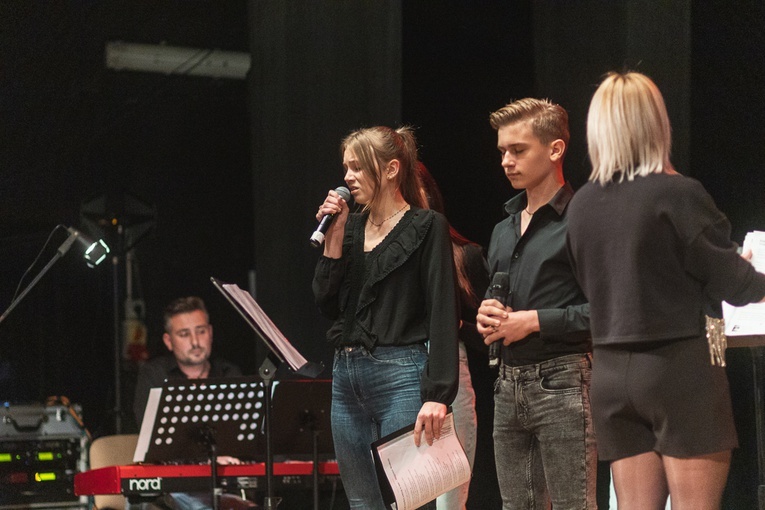 Koncert Zaduszkowy w Ząbkowicach Śl.