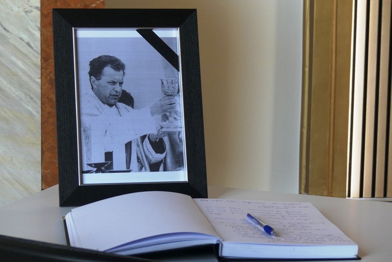 Ks. prałat Eugeniusz Góra zmarł w sobotę 23 października 2021 r.