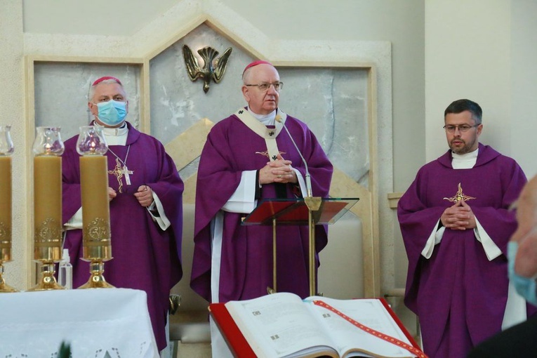 Pogrzeb ks. Leszka Szuby