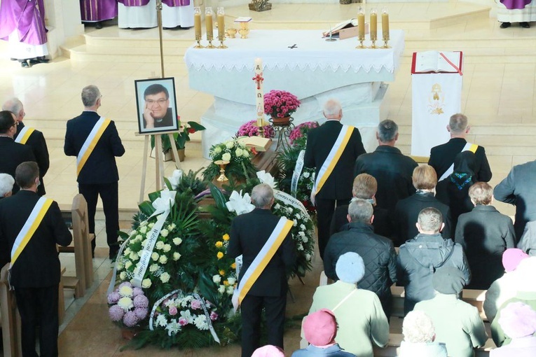 Pogrzeb ks. Leszka Szuby