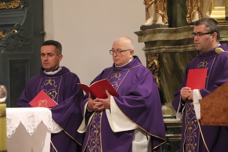 Msza św. w 1. rocznicę śmierci bp. Józefa Zawitkowskiego