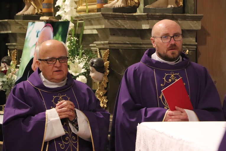 Msza św. w 1. rocznicę śmierci bp. Józefa Zawitkowskiego