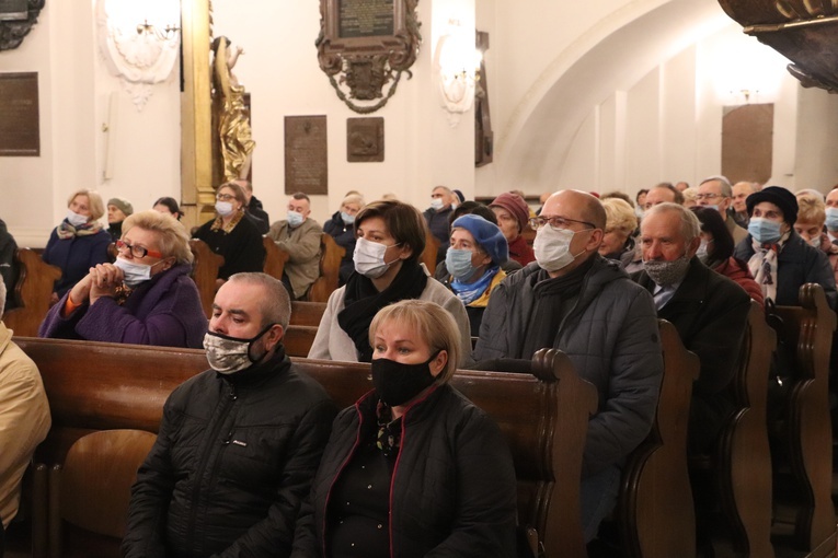 Msza św. w 1. rocznicę śmierci bp. Józefa Zawitkowskiego