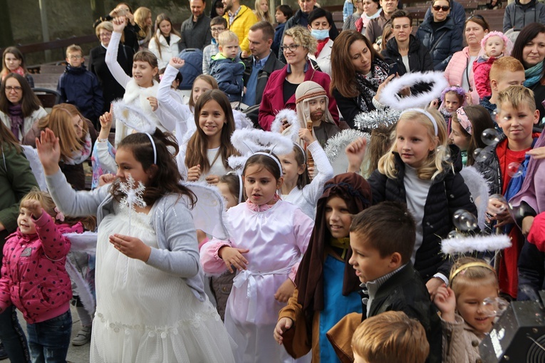 Wszyscy Święci w parafii pw. św. Jadwigi we Wrocławiu-Leśnicy