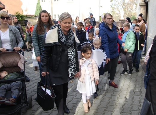 Wszyscy Święci w parafii pw. św. Jadwigi we Wrocławiu-Leśnicy